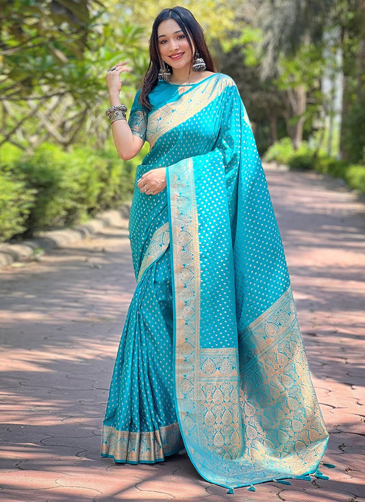 Traditional Woven Banarasi Silk Saree - S8100