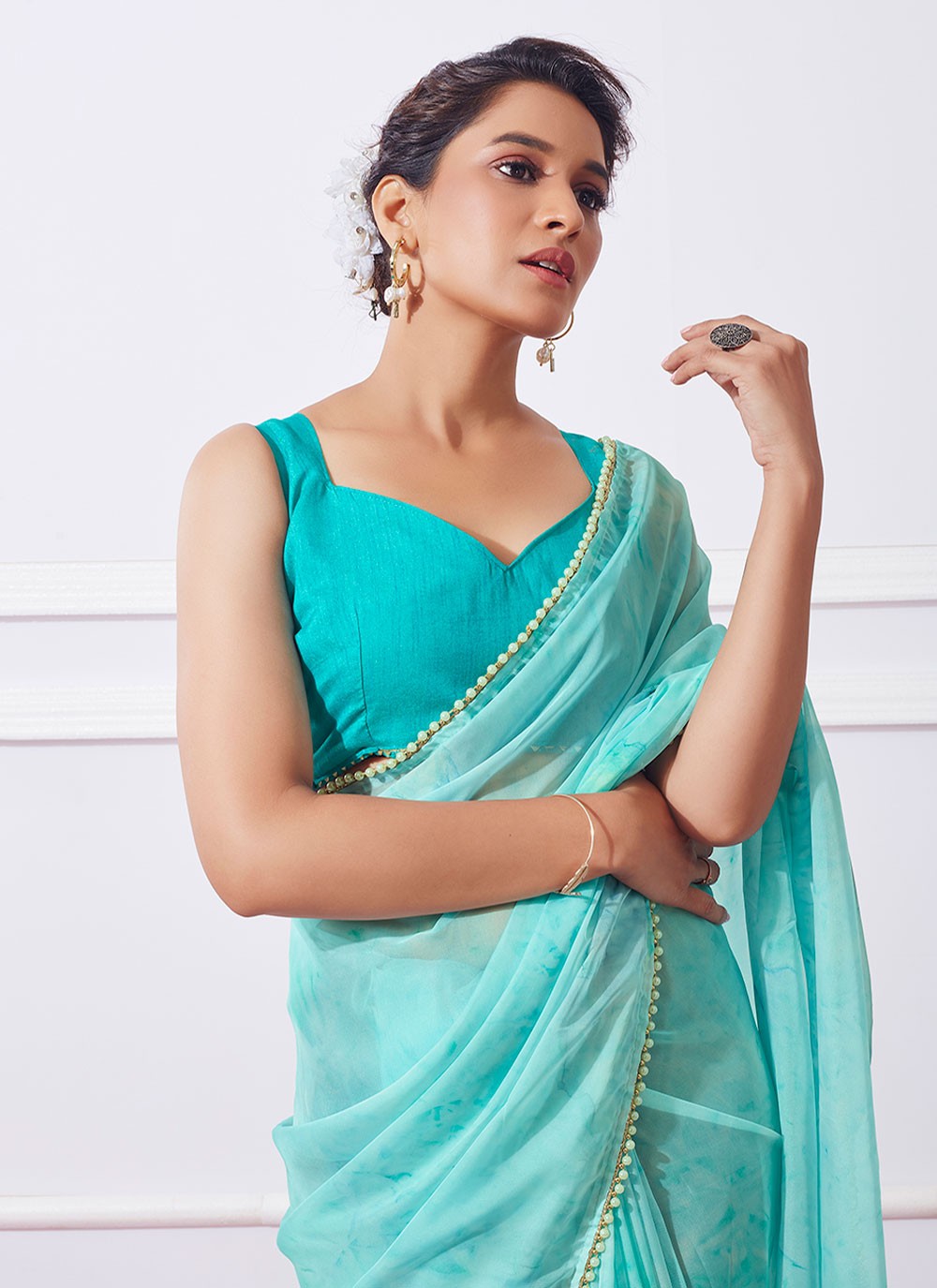 Trendy Lace Organza Saree - S4936