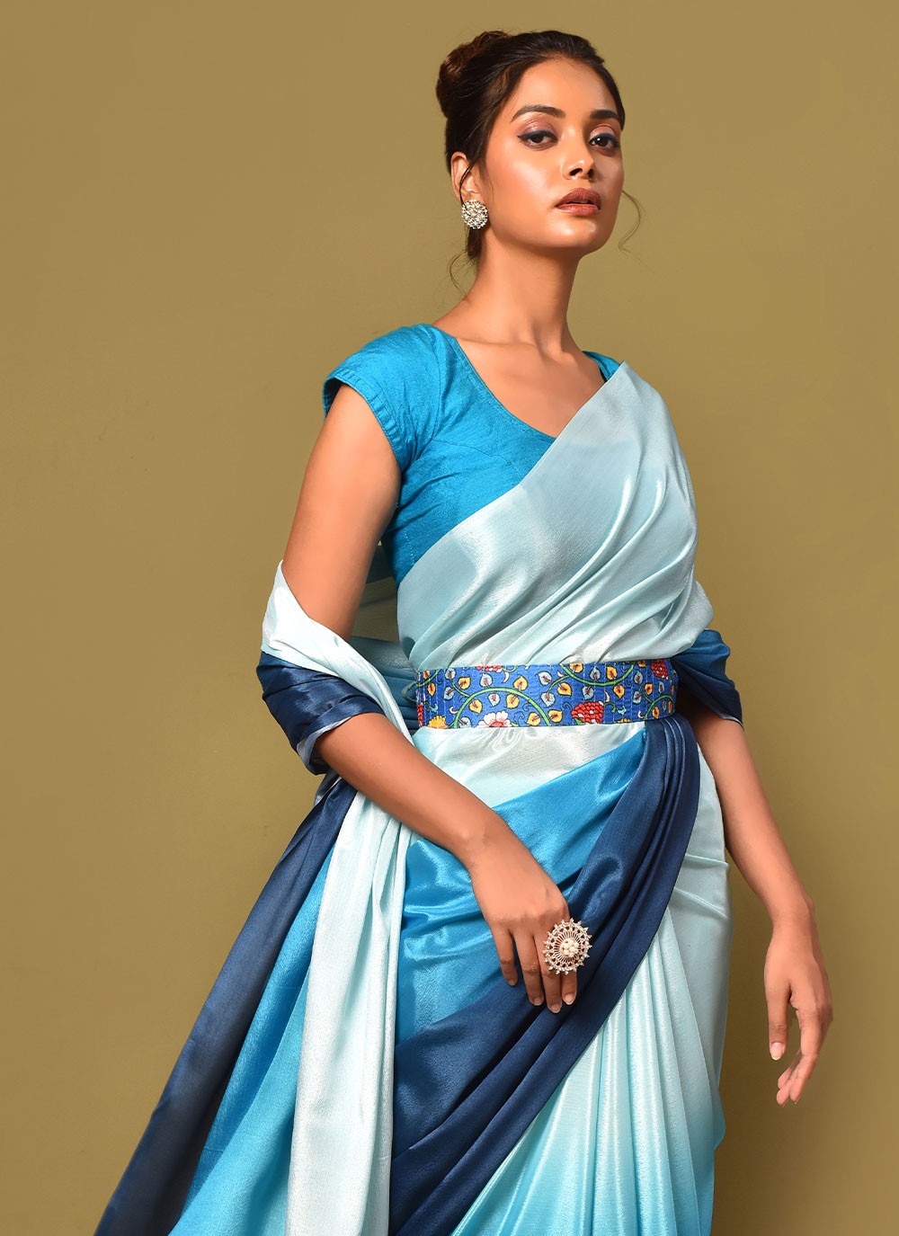 Trendy Plain Chinon Saree - S3000