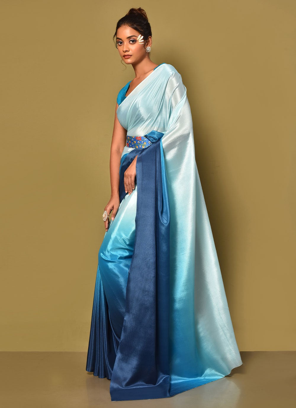 Trendy Plain Chinon Saree - S3000