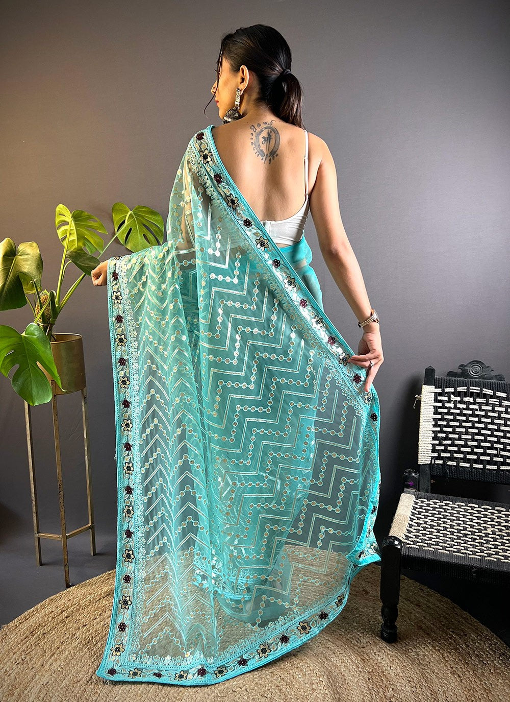 Trendy Embroidered Net Saree - S10598