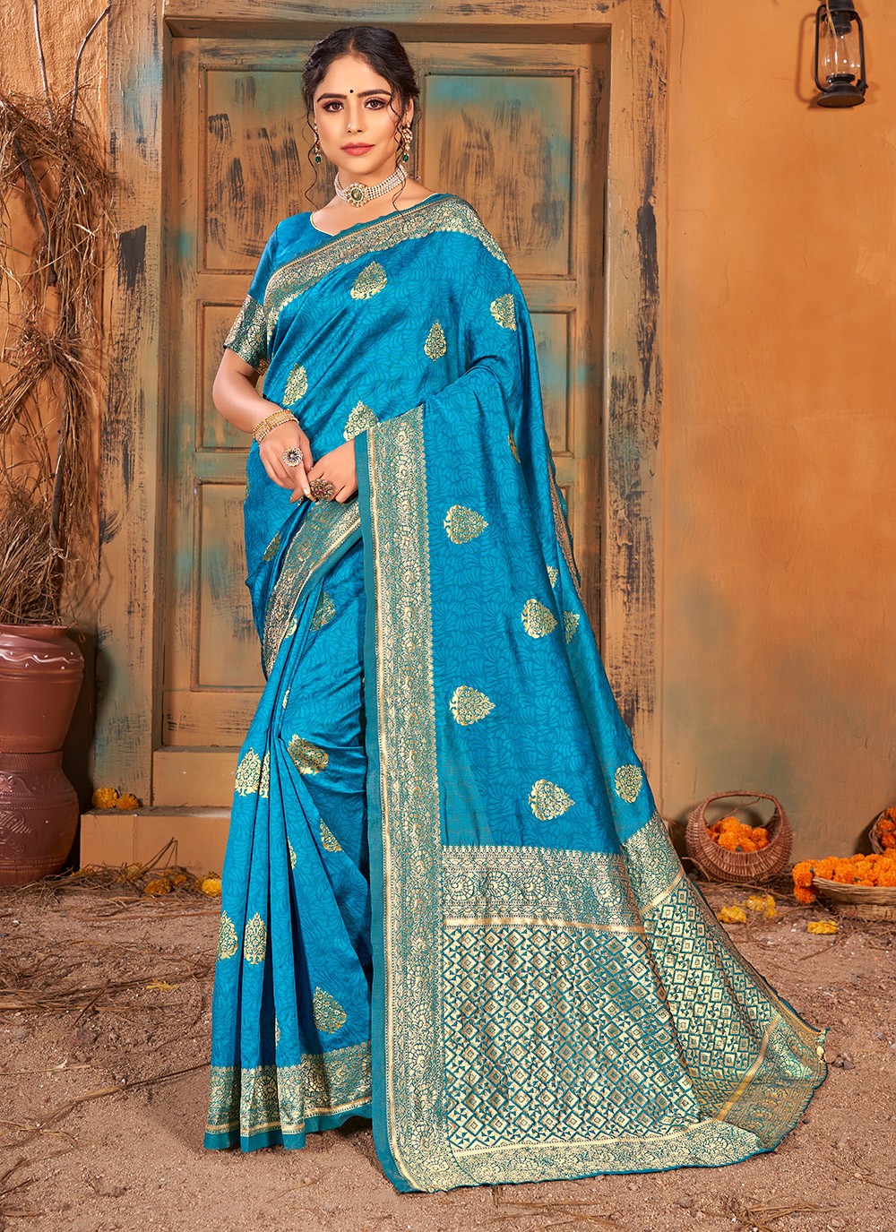 Classic Weaving Zari Banarasi Silk Saree - S1020