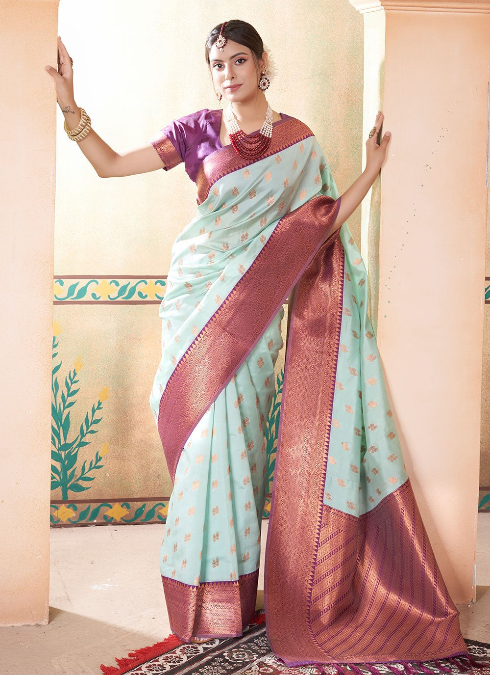 Classic Woven Kanjivaram Silk Saree - S6335