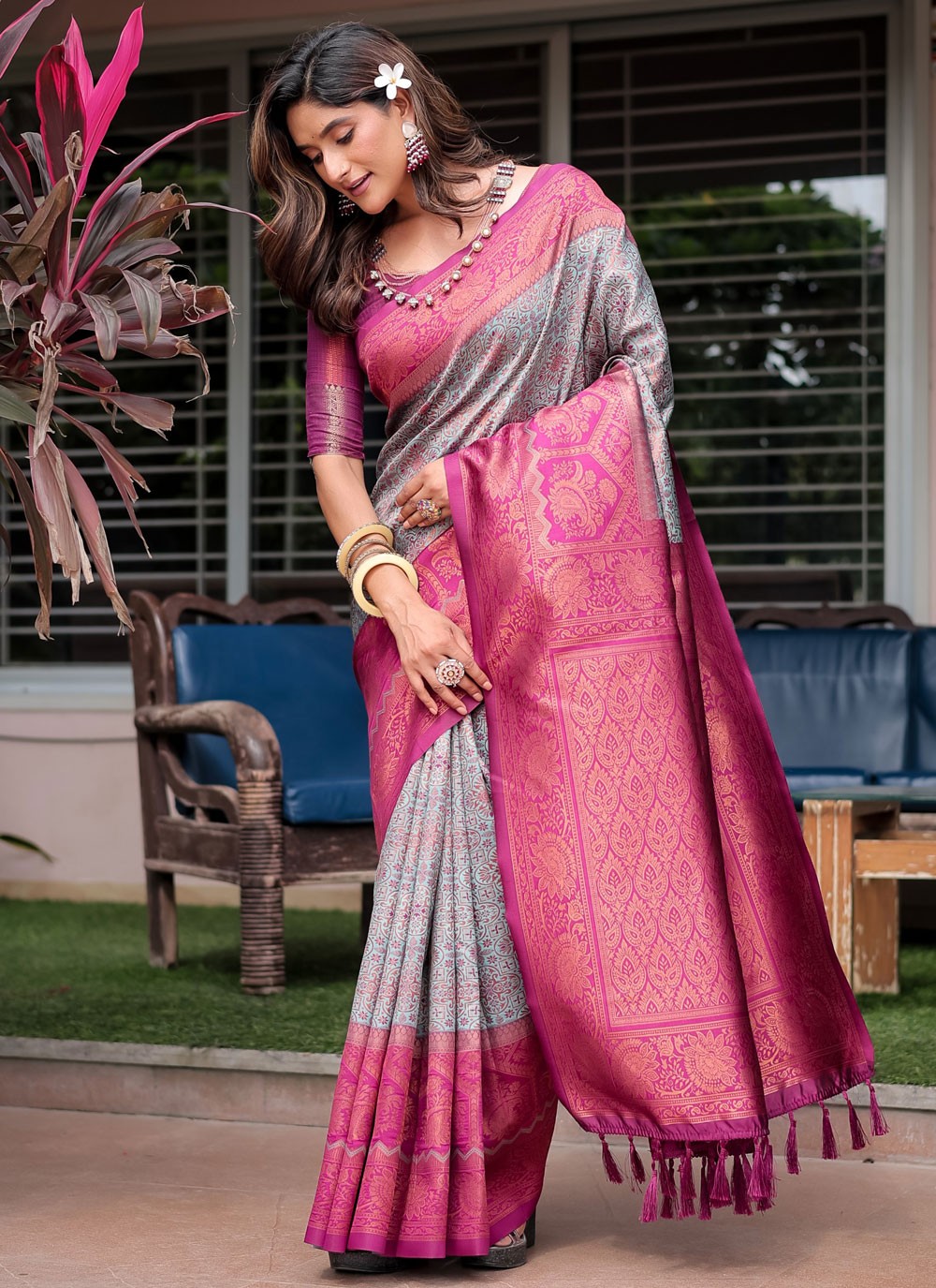 Woven, Zari Banarasi Silk Saree - S12264