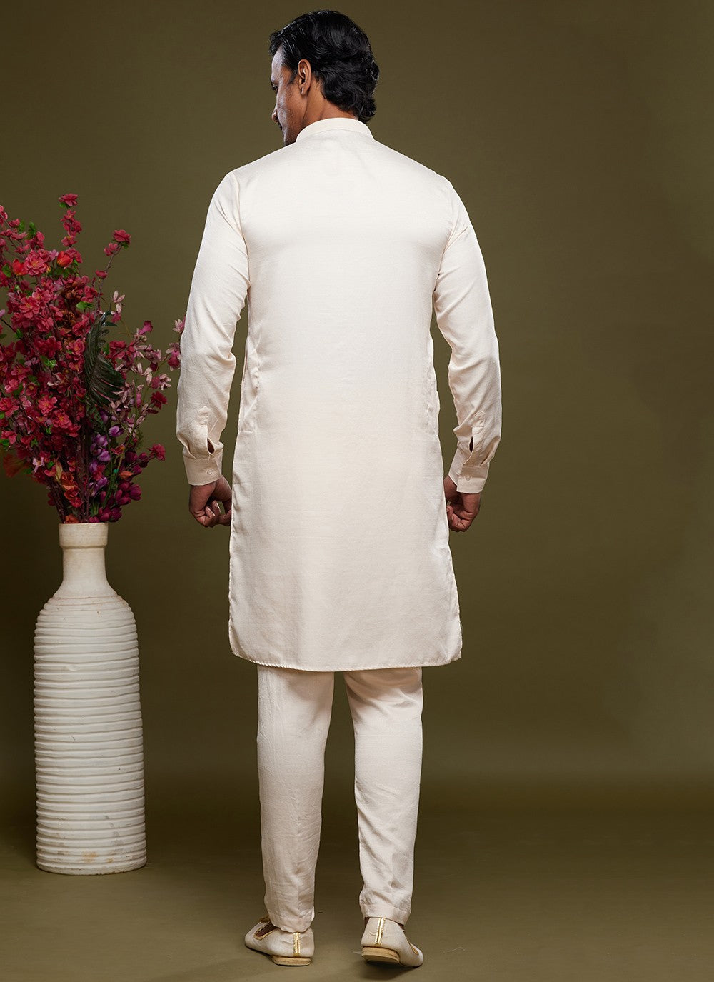 Thread Banarasi Silk Cream Kurta Pyjama - M6055