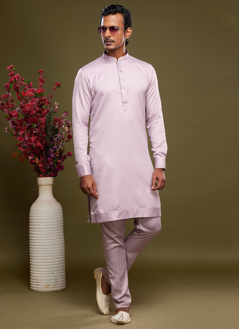 Thread Banarasi Silk Lavender Kurta Pyjama - M6050