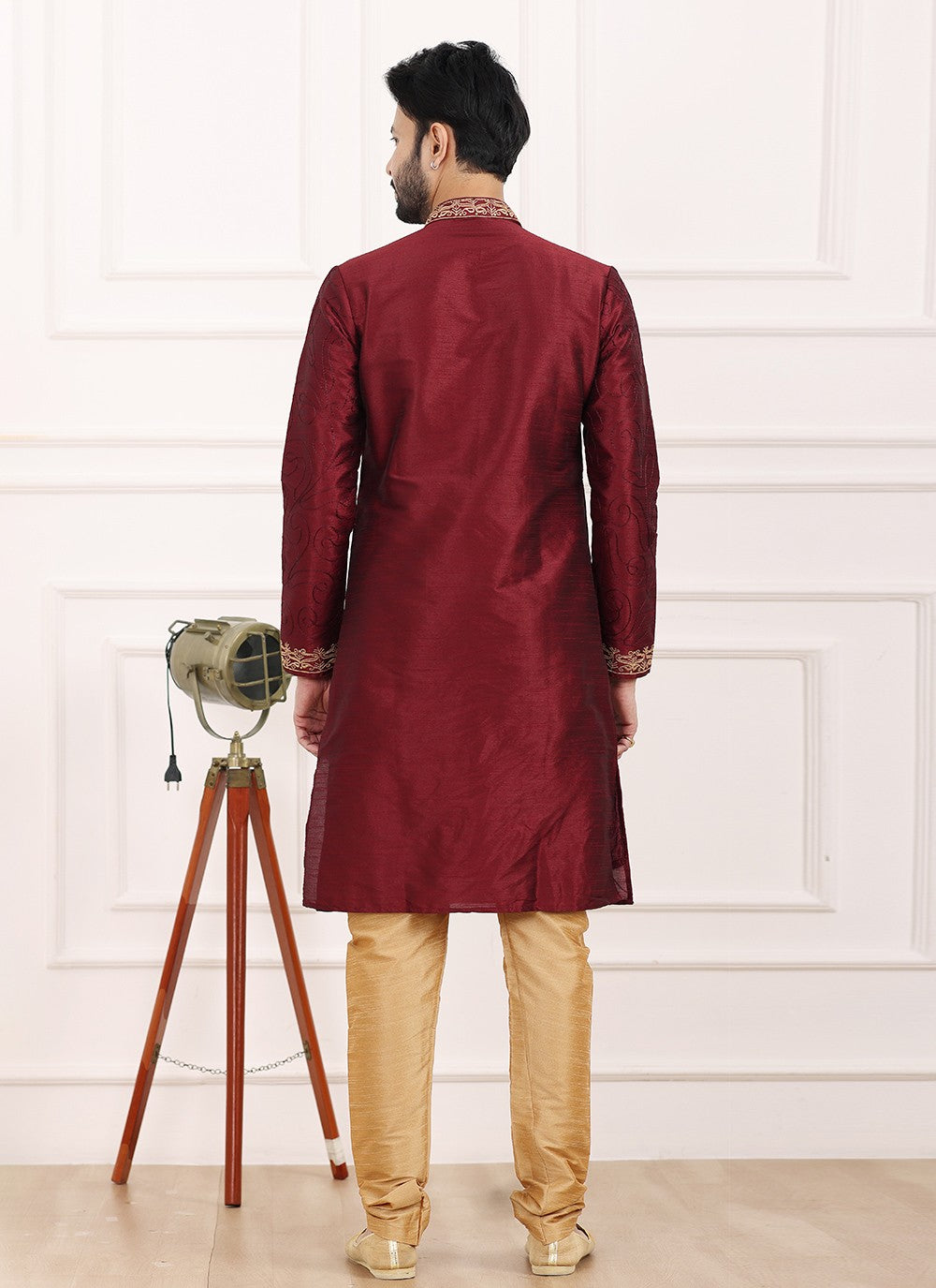 Thread Banarasi Silk Maroon Kurta Pyjama - M6134