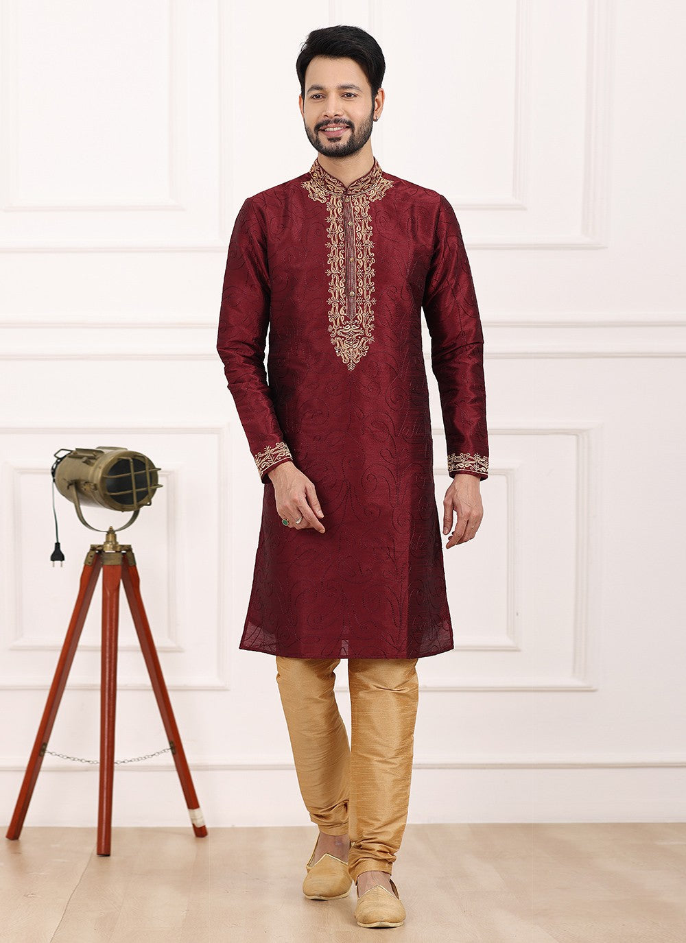 Thread Banarasi Silk Maroon Kurta Pyjama - M6134