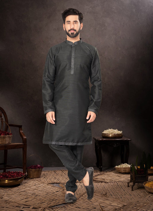 Plain Art Dupion Silk Black Kurta Pyjama - M7214