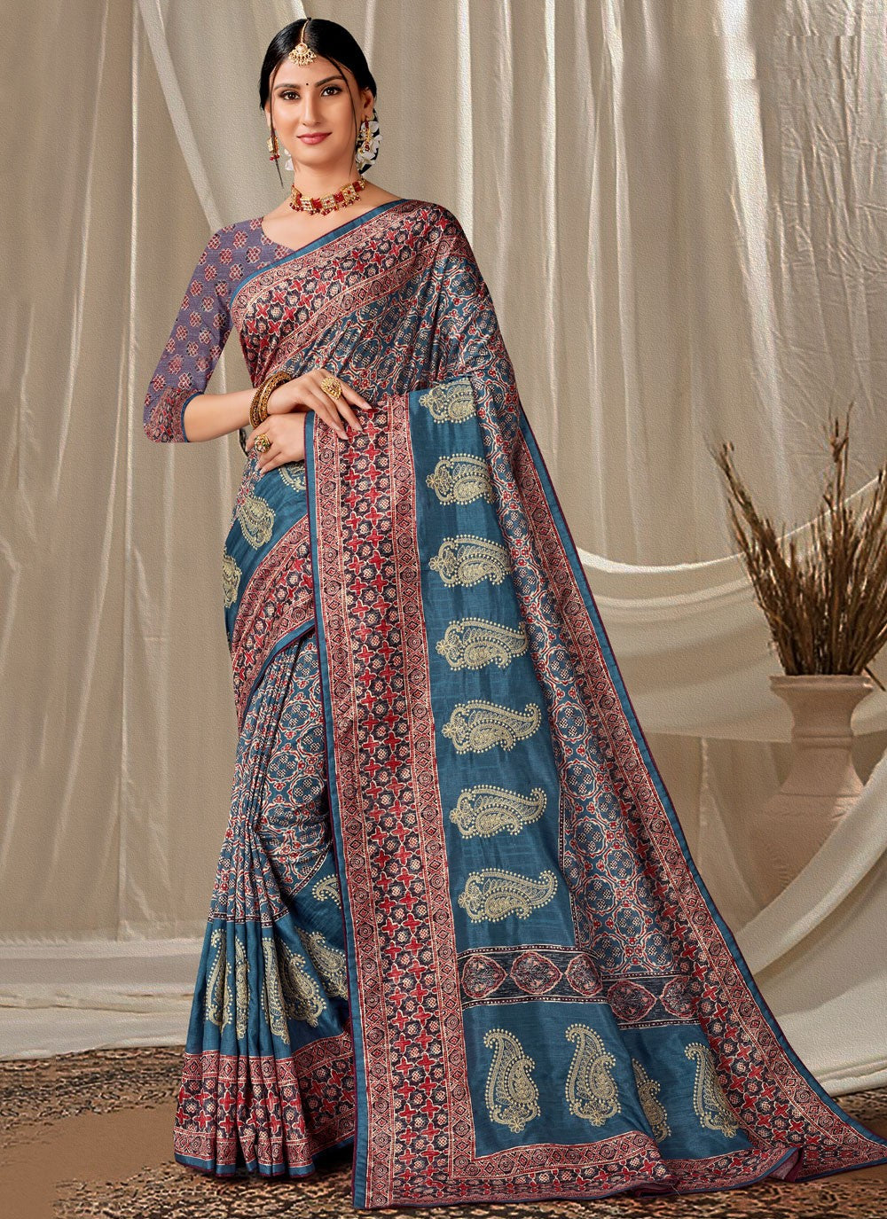 Trendy Embroidered Art Silk Saree - S4791