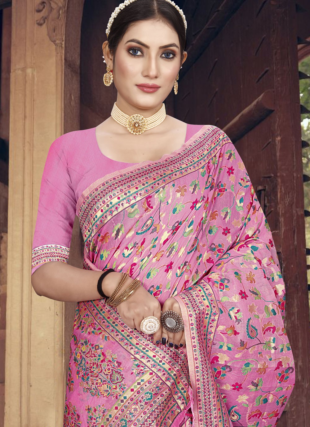 Classic Weaving Zari Art Silk Saree - S9113