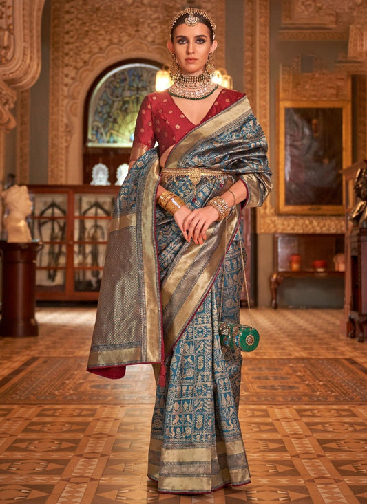 Classic Weaving Zari Banarasi Silk Saree - S4035