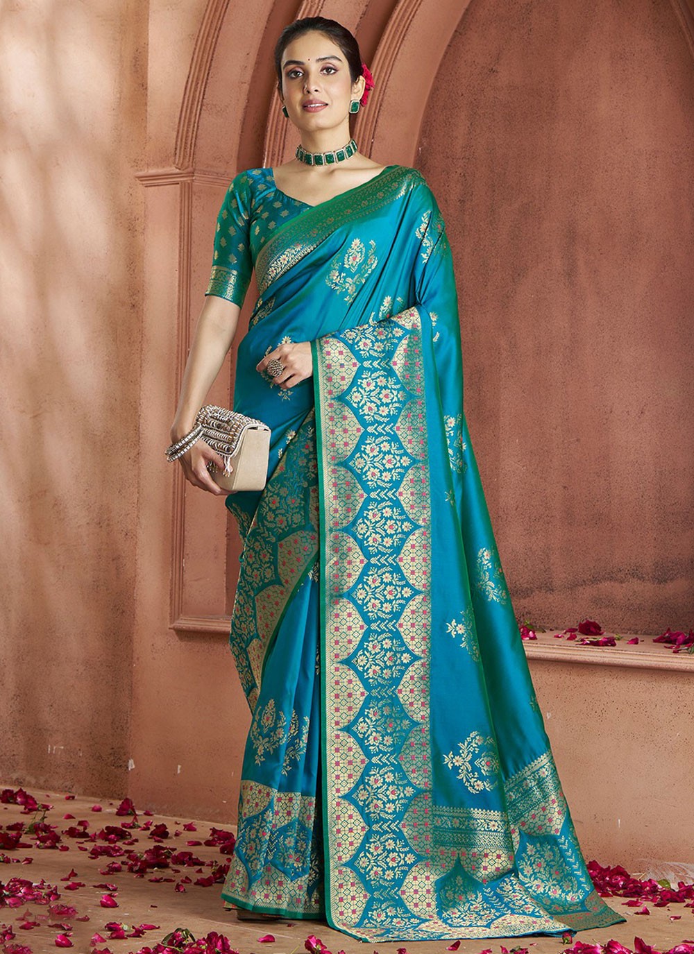 Classic Weaving Zari Banarasi Silk Saree - S9197