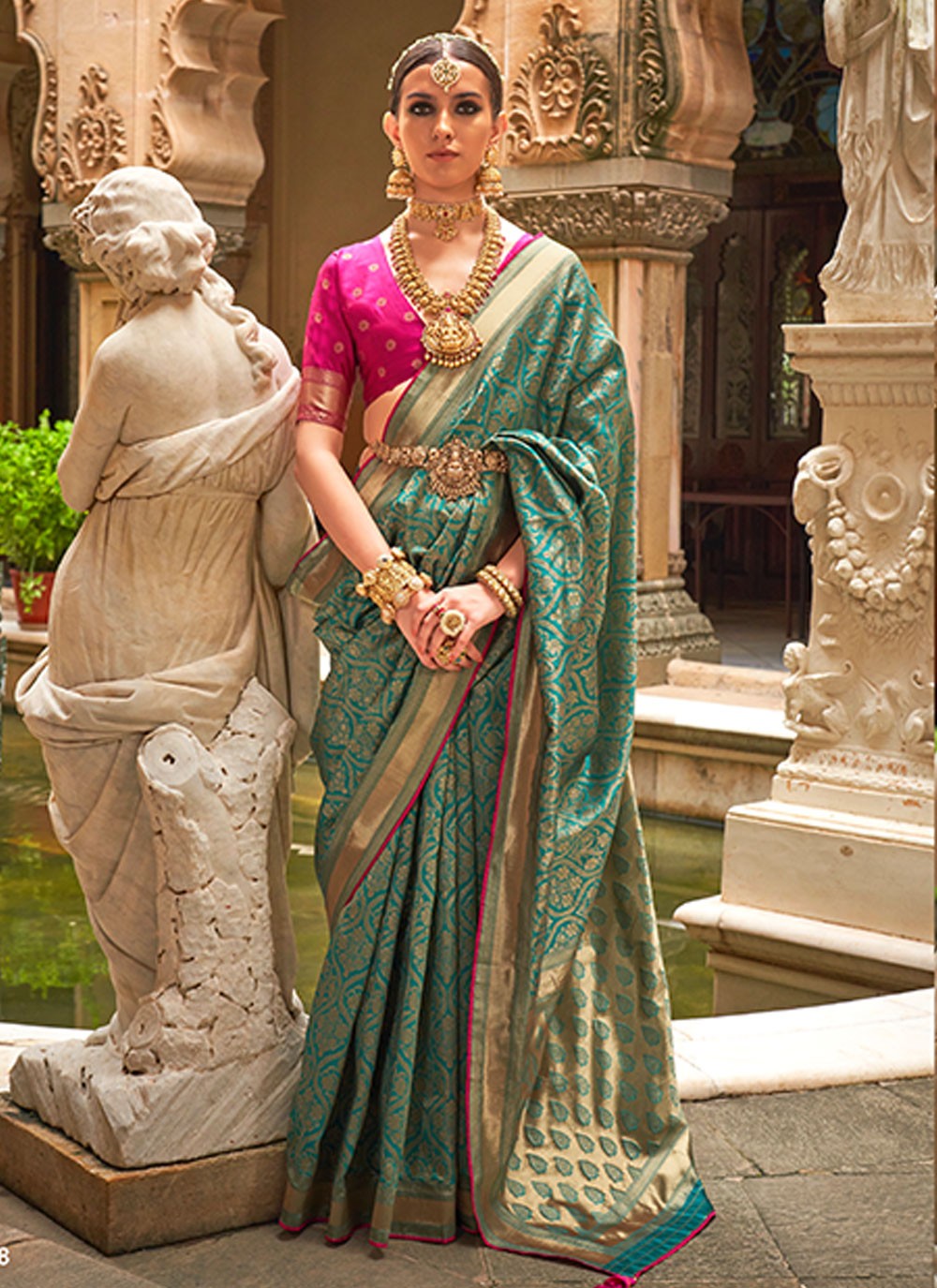 Classic Jacquard Work Banarasi Silk Saree - S7133