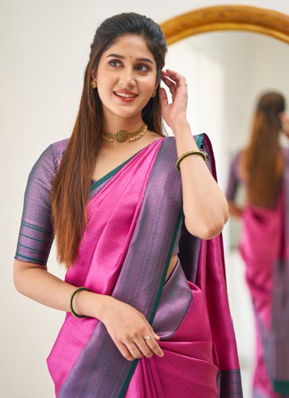 Trendy Woven Banarasi Silk Saree - S5140