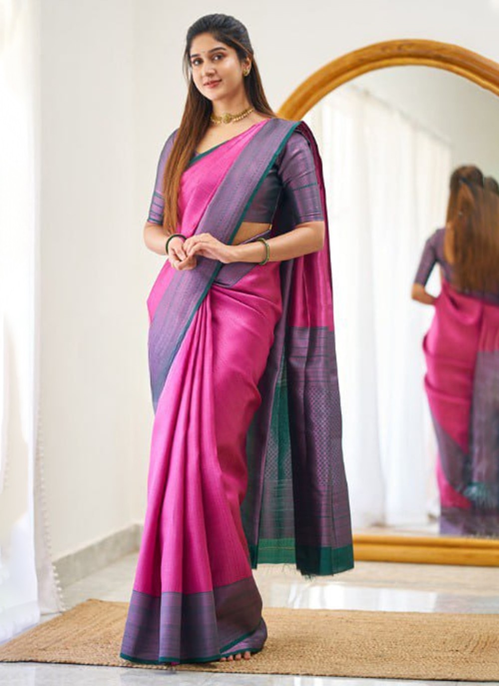 Trendy Woven Banarasi Silk Saree - S5140