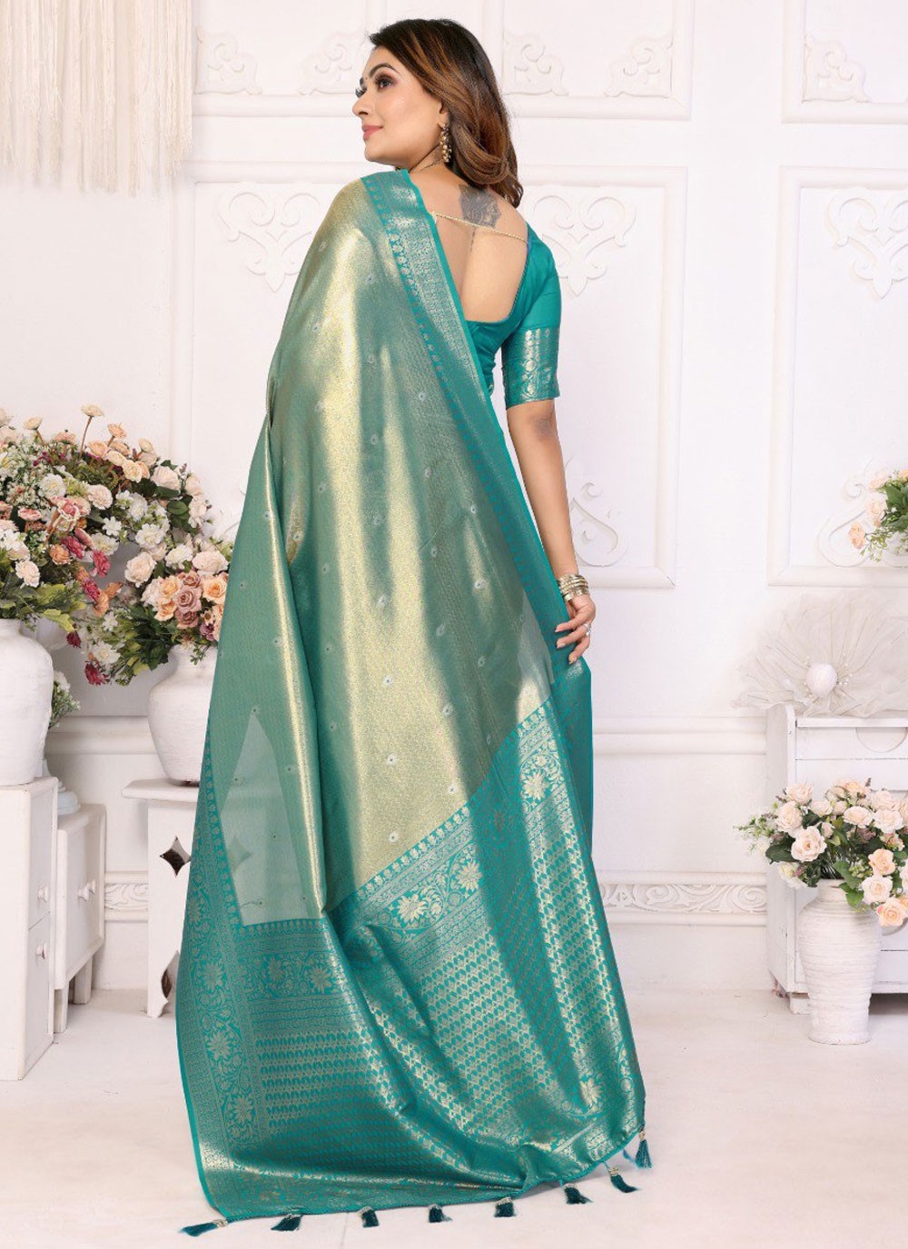 Weaving Zari, Zari Banarasi Silk Saree - S12052