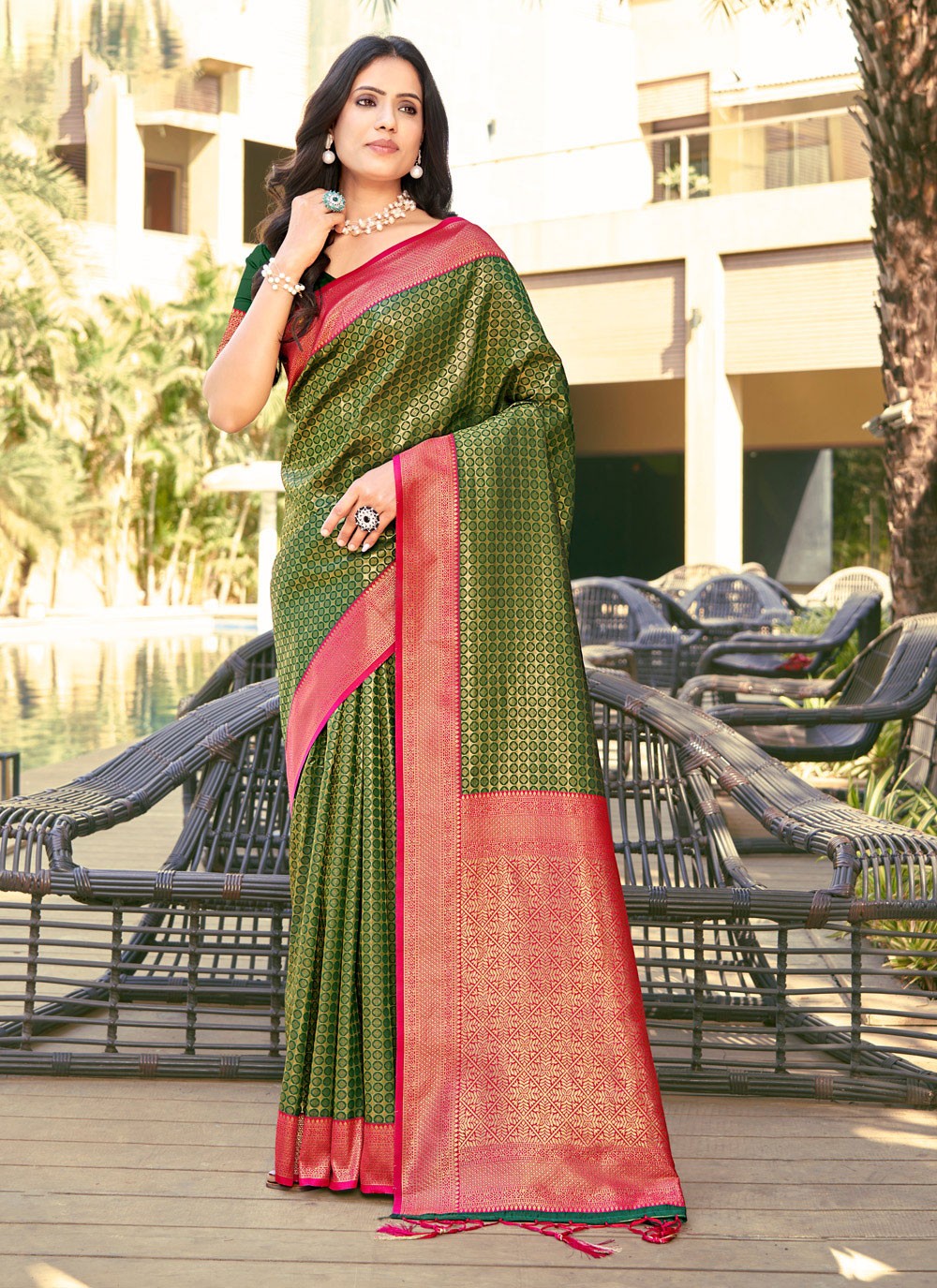 Traditional Weaving Zari Banarasi Silk Saree - S5493