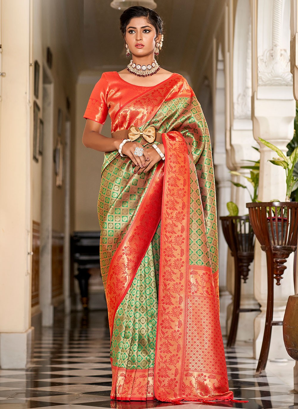 Contemporary Jacquard Work Banarasi Silk Saree - S2563