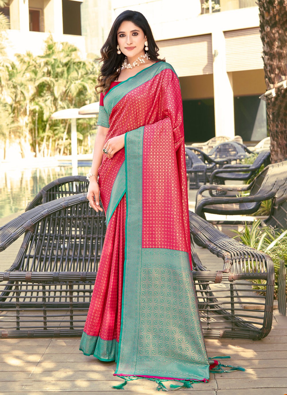 Traditional Weaving Zari Banarasi Silk Saree - S5493