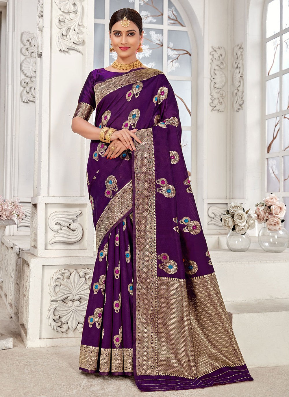 Classic Weaving Zari Banarasi Silk Saree - S1543