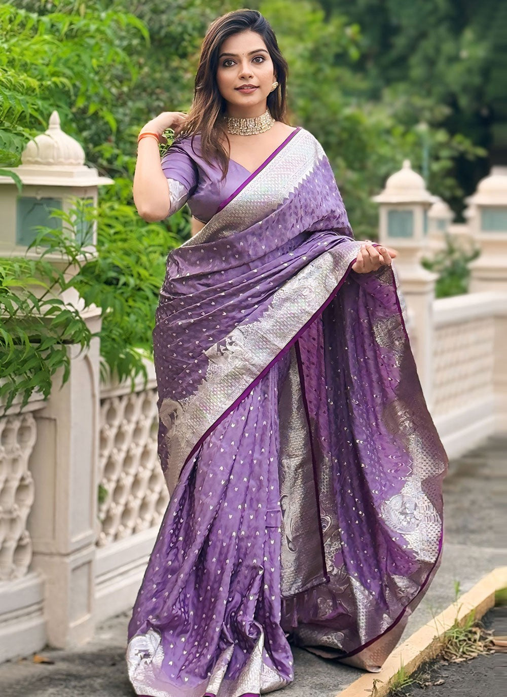 Classic Weaving Zari Banarasi Silk Saree - S8955