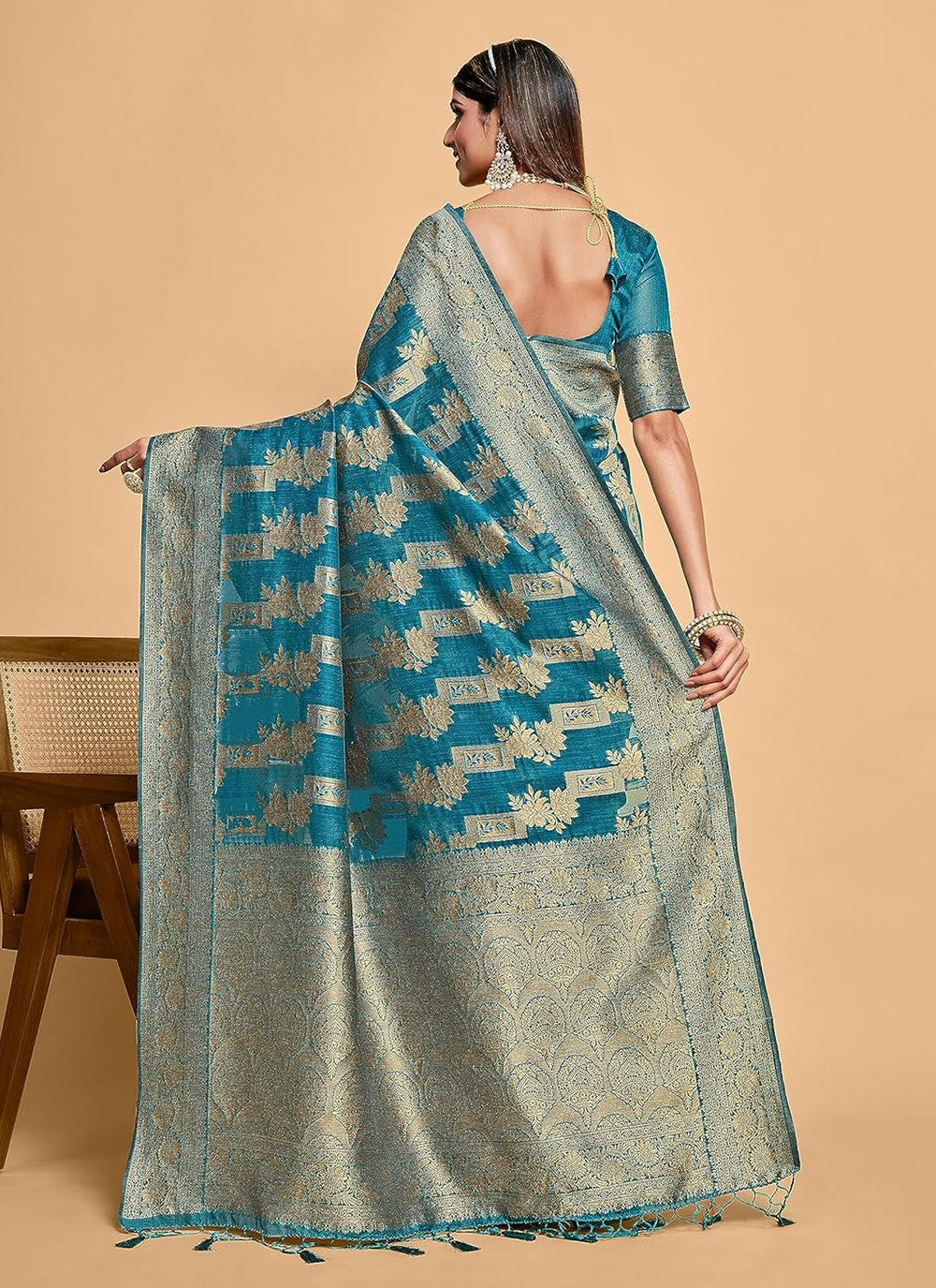 Classic Weaving Zari Kanjivaram Silk Saree - S5315