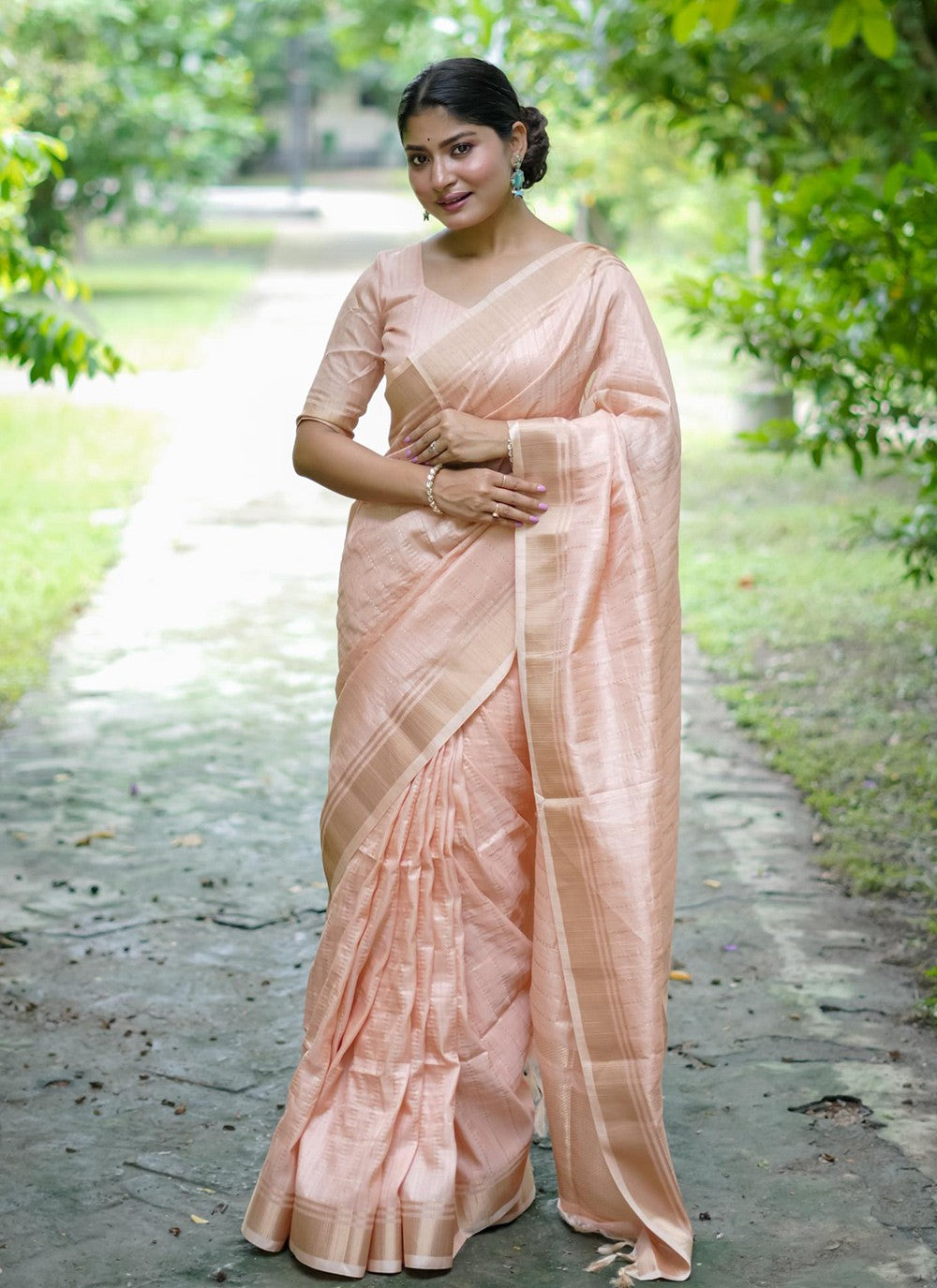 Traditional Weaving Zari Banarasi Silk Saree - S8251