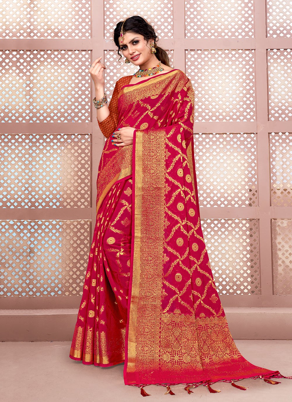 Traditional Weaving Zari Banarasi Silk Saree - S3541