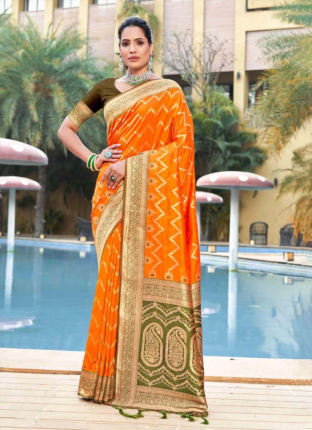 Traditional Weaving Zari Banarasi Silk Saree - S5447