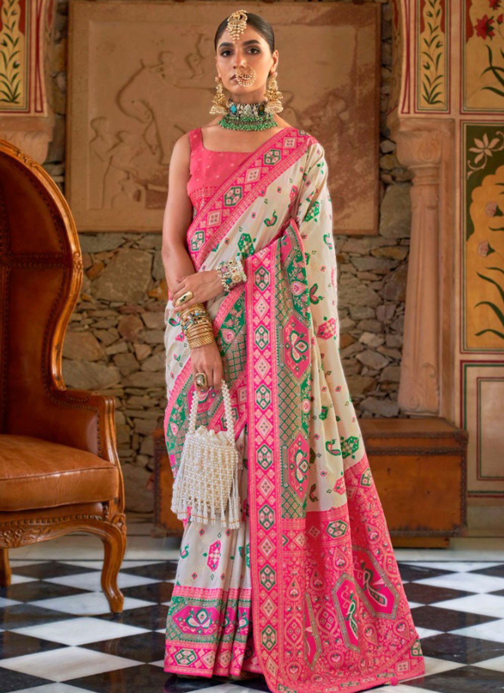 Classic Weaving Zari Banarasi Silk Saree - S6172