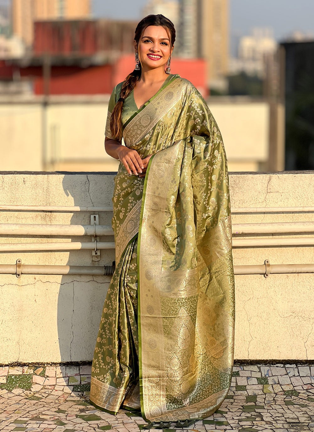 Traditional Woven Banarasi Silk Saree - S10347