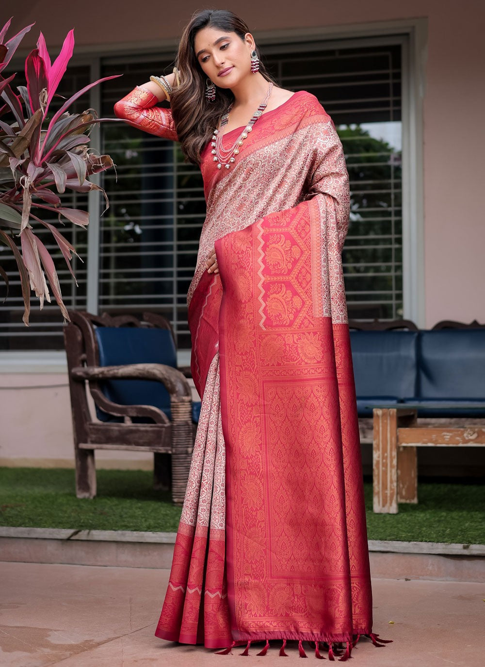 Woven, Zari Banarasi Silk Saree - S12264