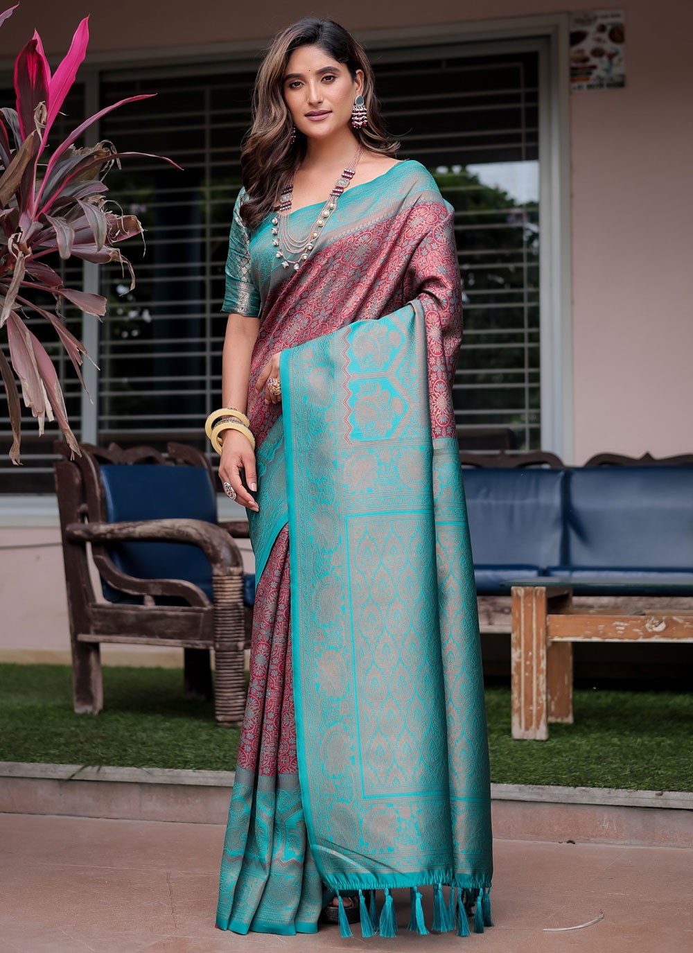 Woven, Zari Banarasi Silk Saree - S12264