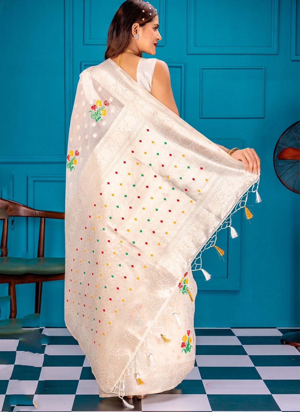 Classic Zari Kanjivaram Silk Saree - S7079