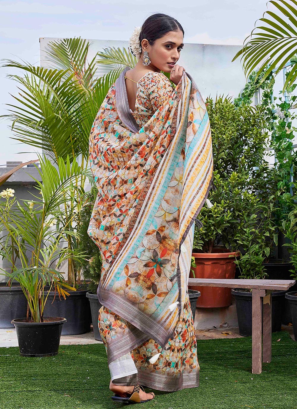 Contemporary Digital Print Linen Green Saree - S11017