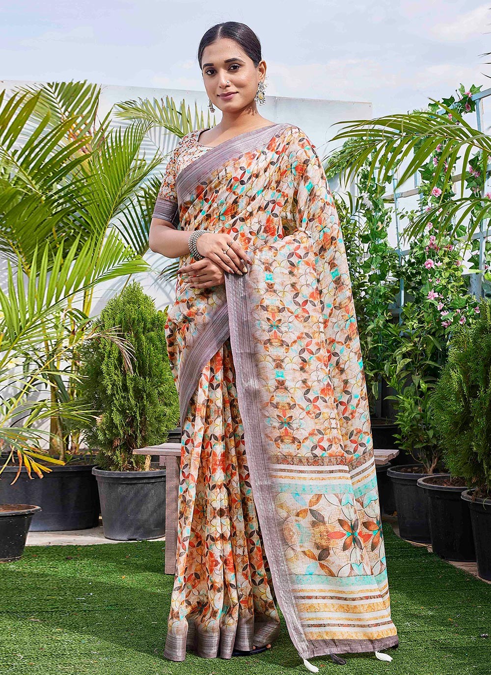 Contemporary Digital Print Linen Green Saree - S11017