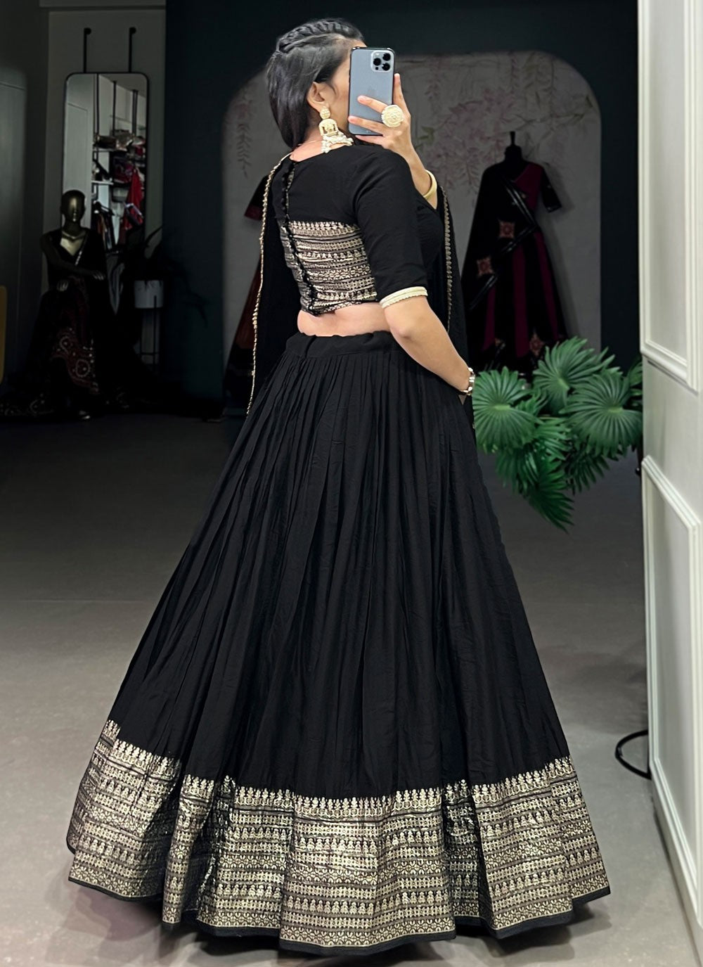 Border Work Chanderi A - Line Lehenga - L2742