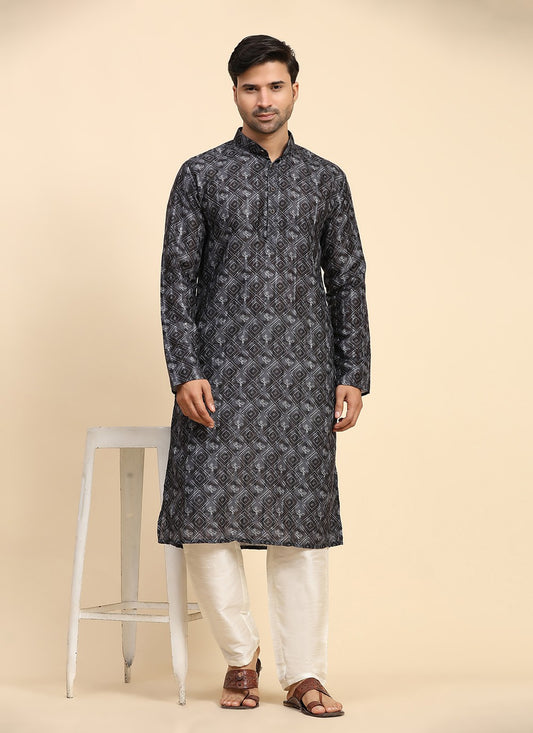 Digital Print Cotton Black Kurta Pyjama - M8145