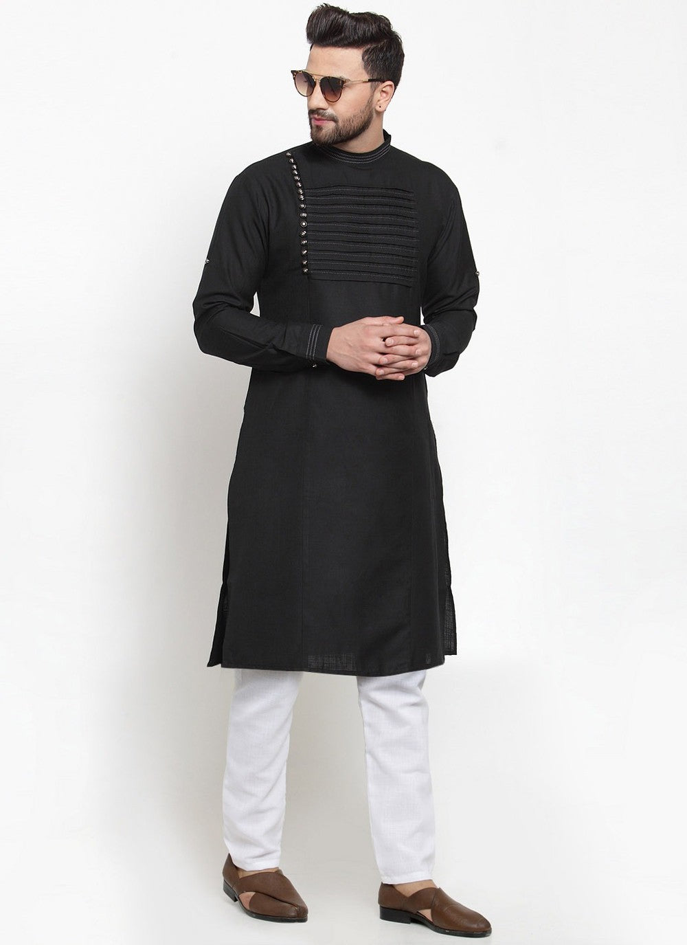 Embroidered Blended Cotton Black Kurta Pyjama - M4502