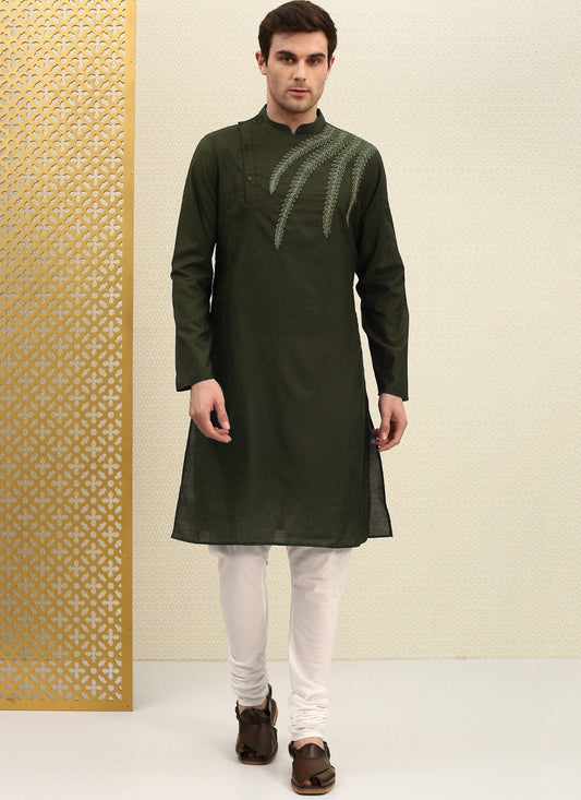 Embroidered Blended Cotton Green Kurta Pyjama - M4500