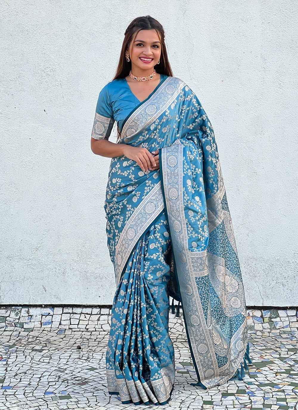 Traditional Woven Banarasi Silk Saree - S10347