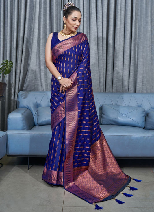 Traditional Jacquard Work Silk Saree - S2820