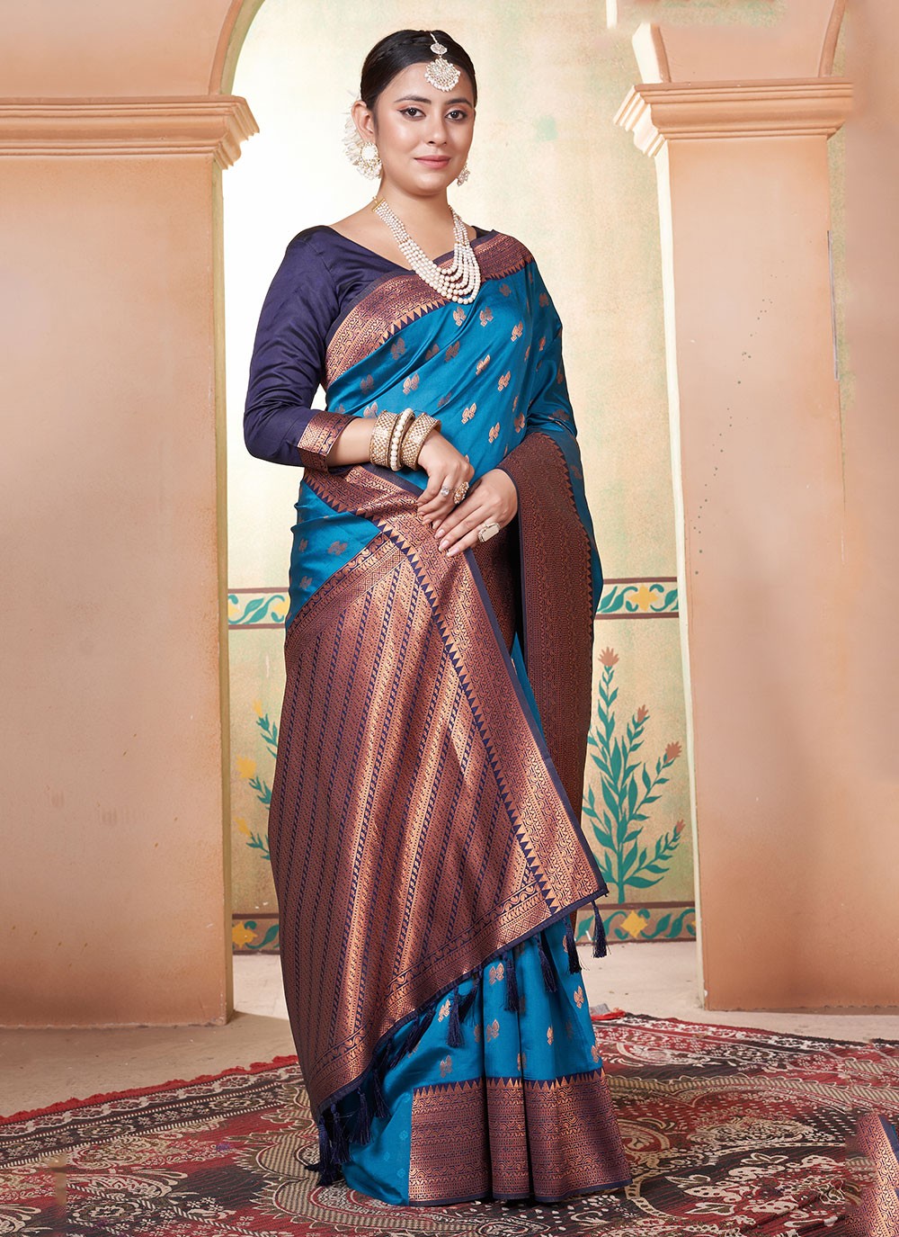 Classic Woven Kanjivaram Silk Saree - S6335