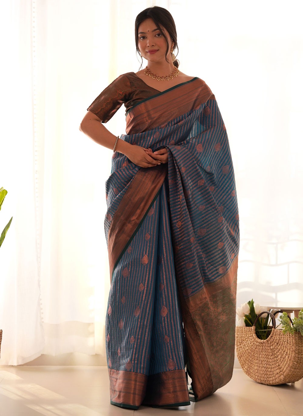 Woven, Zari Kanjivaram Silk Saree - S12290