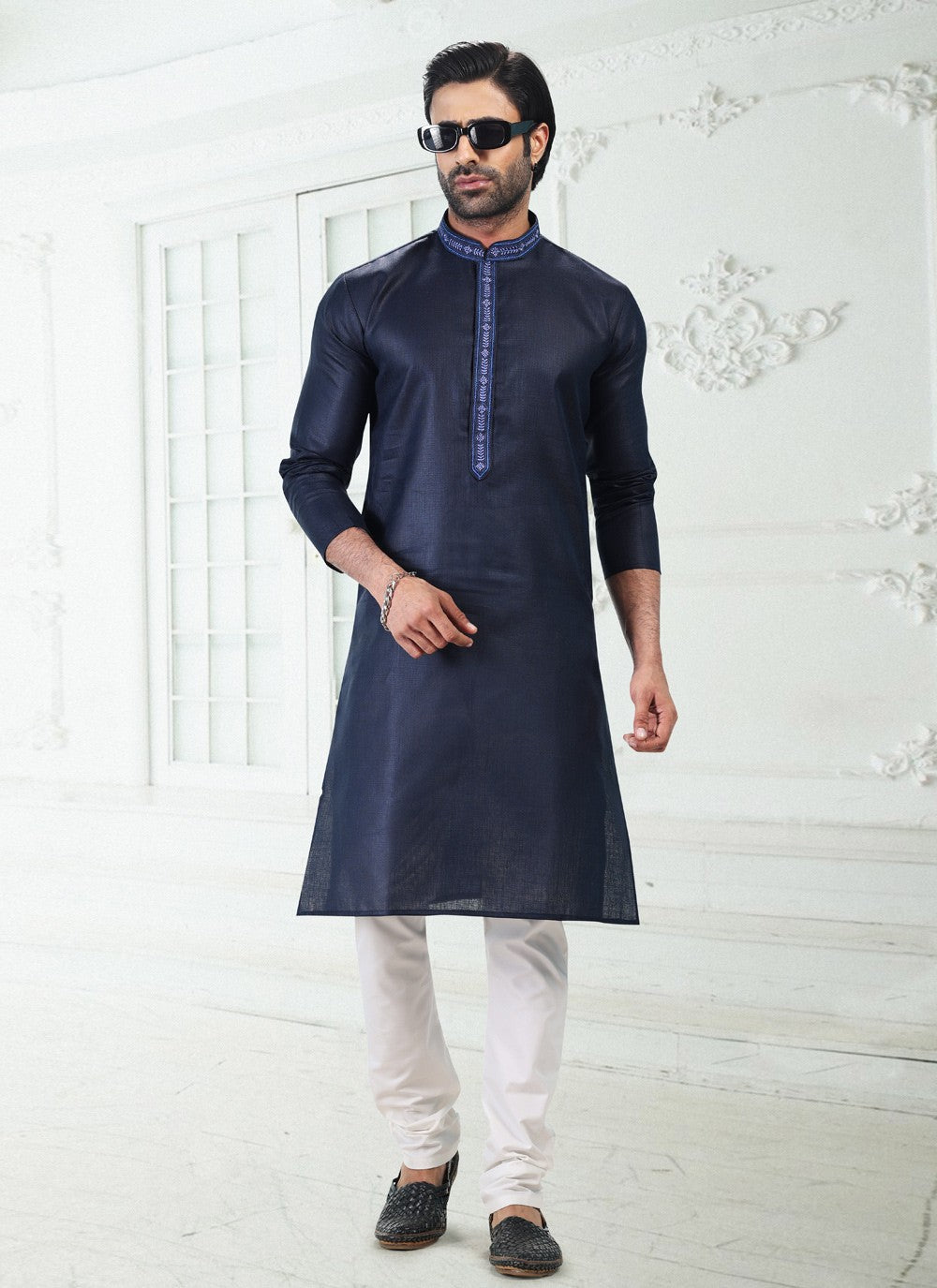 Thread Cotton , Linen Blue Kurta Pyjama - M4891