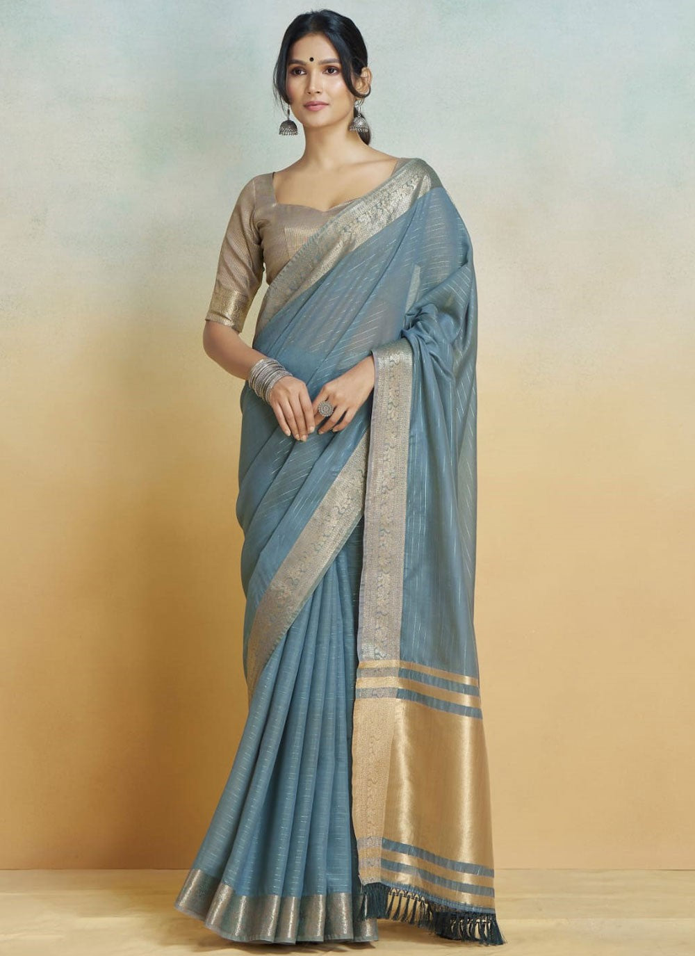 Classic Weaving Zari Handloom Silk Saree - S9497