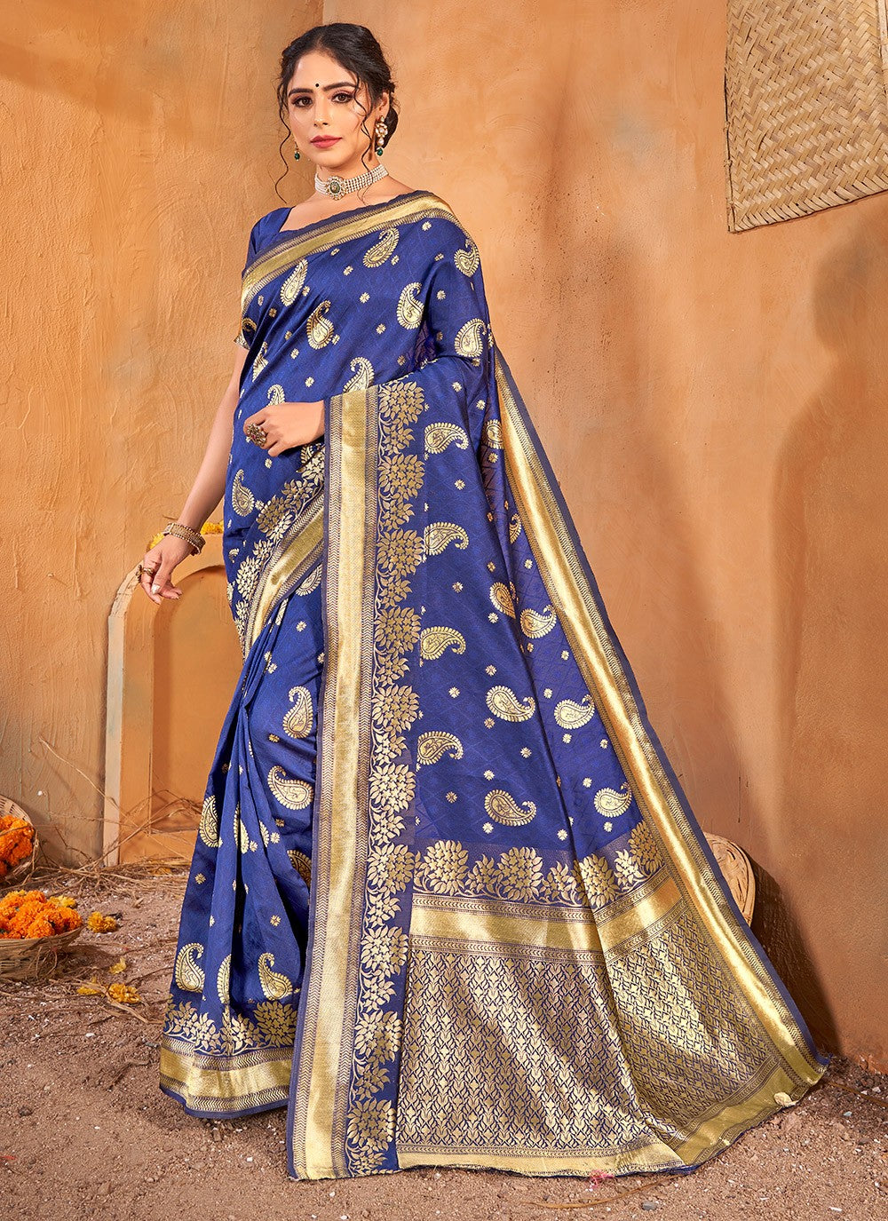 Classic Weaving Zari Banarasi Silk Saree - S1020