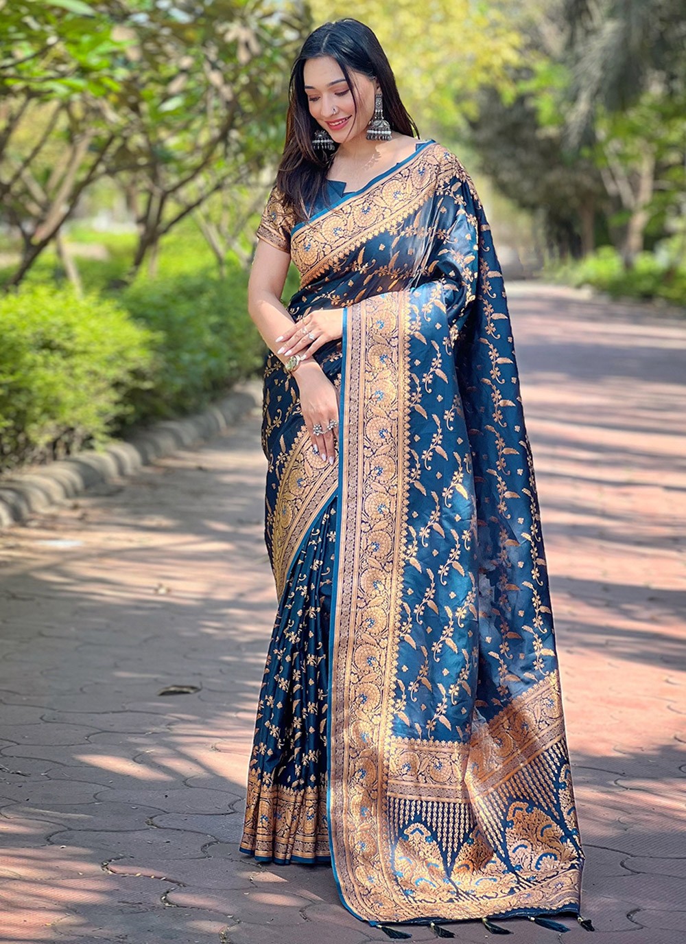 Traditional Woven Banarasi Silk Saree - S8190