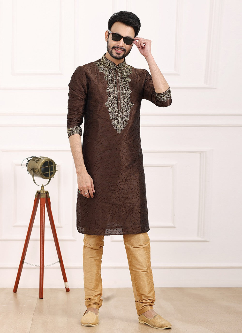 Thread Banarasi Silk Brown Kurta Pyjama - M6135